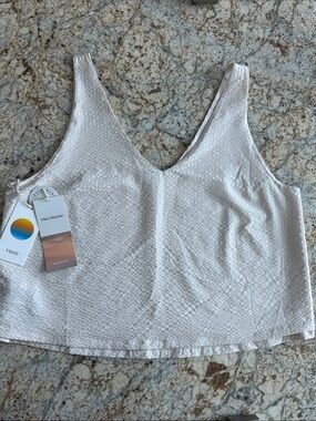 VUORI Villa‎ Textured Crop Tank Milkweed Size XL NWT Travel Top 🤍✨